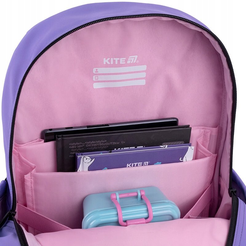 Wnętrze plecaka Kite Kuromi z przegródkami i organizerem