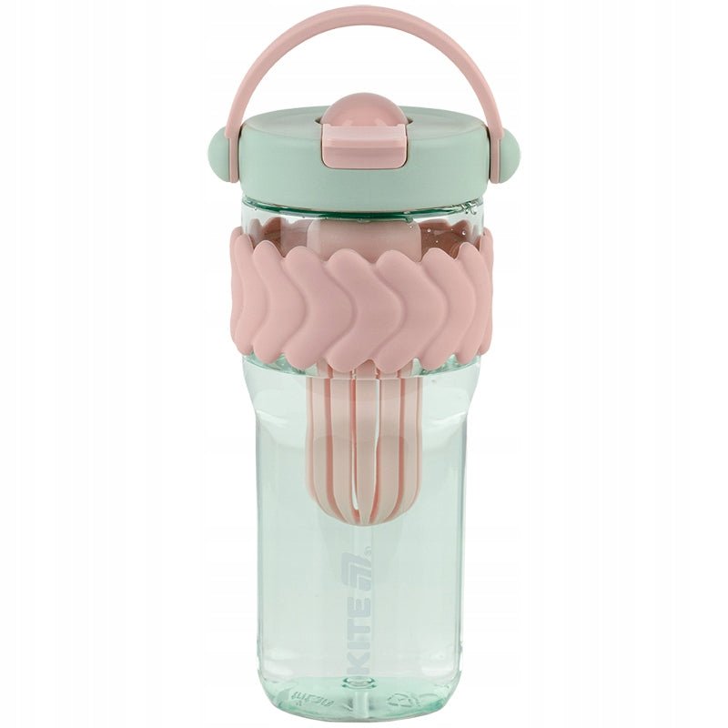 Bidon BPA free dla dzieci z uchwytem.