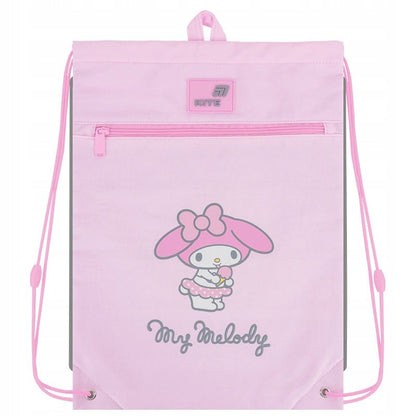 Zbliżenie na przednią kieszonkę z zamkiem w modelu My Melody HK26-601M-8.