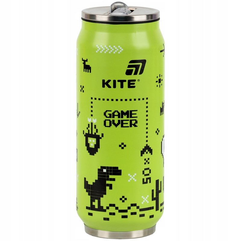 Kubek termiczny Kite Game w intensywnym zielonym kolorze z czarnymi elementami.