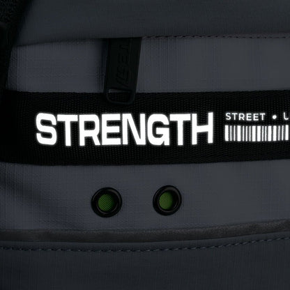Detale plecaka Kite Urban – nadruk Strength i zielone akcenty