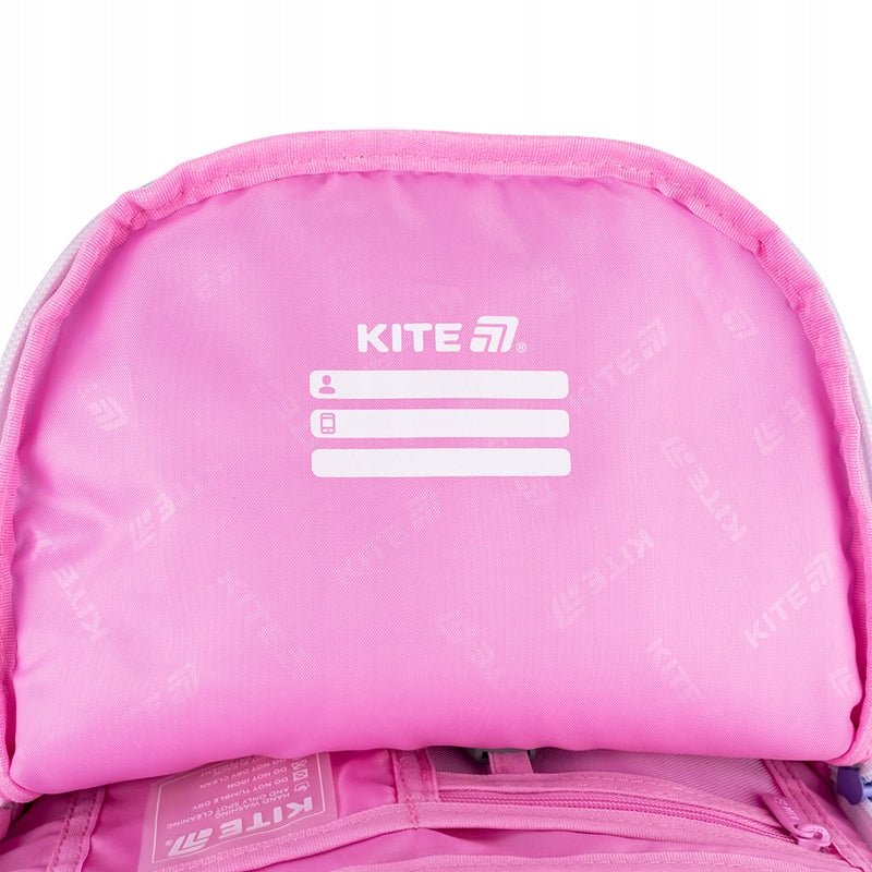 Pole na dane personalne wewnątrz plecaka szkolnego Kite
