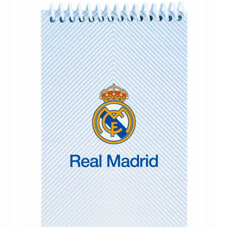 Notatnik spiralny dla chłopców Real Madrid z piłką na okładce. drobny prezent na dzień chłopaka