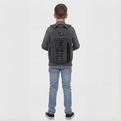 Rucsac școlar Kite Step Up negru pentru băieți cu vârsta cuprinsă între 9 și 12 ani, cu lanț