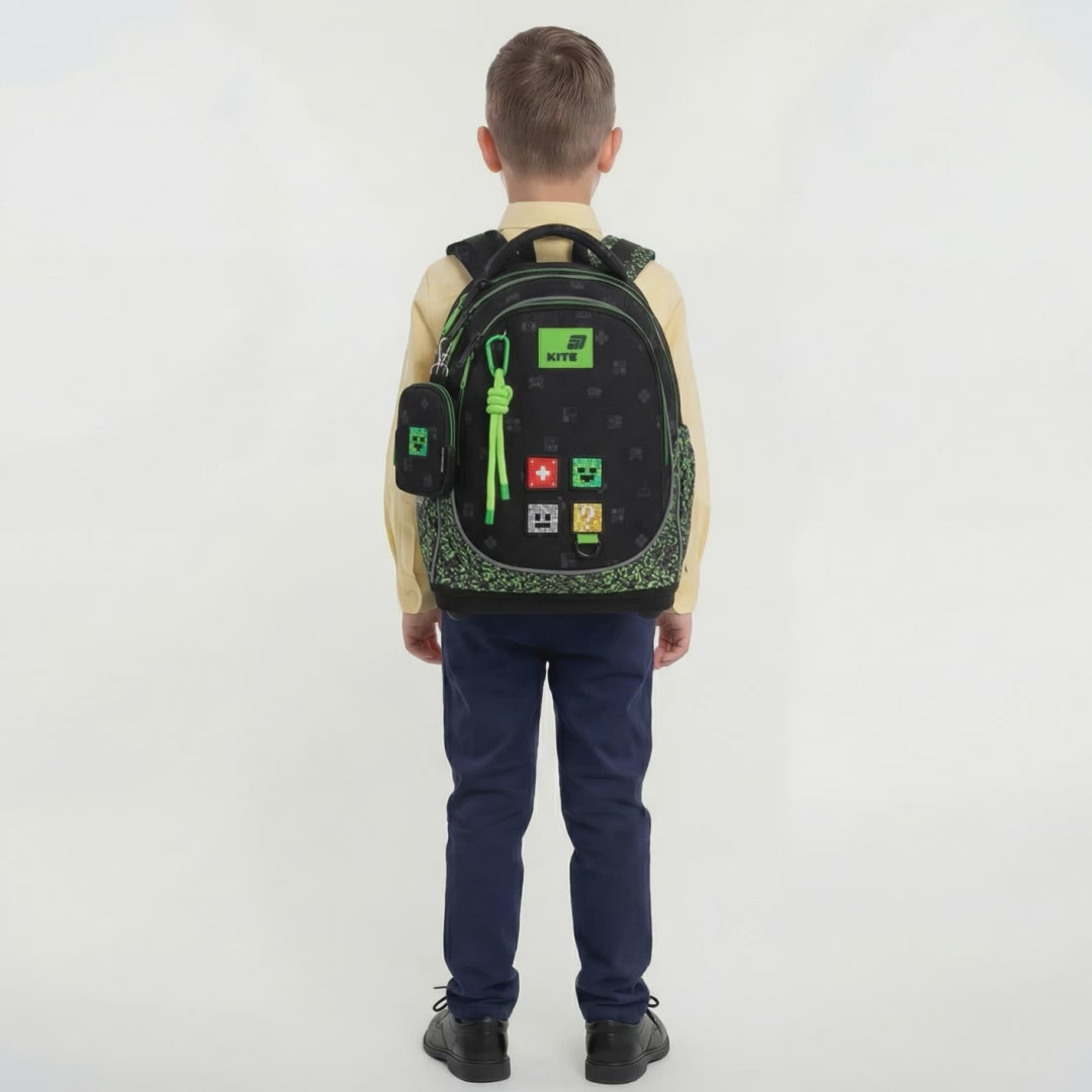 Rucsac școlar ortopedic Kite Pixel negru pentru băieți, clasele 1-4