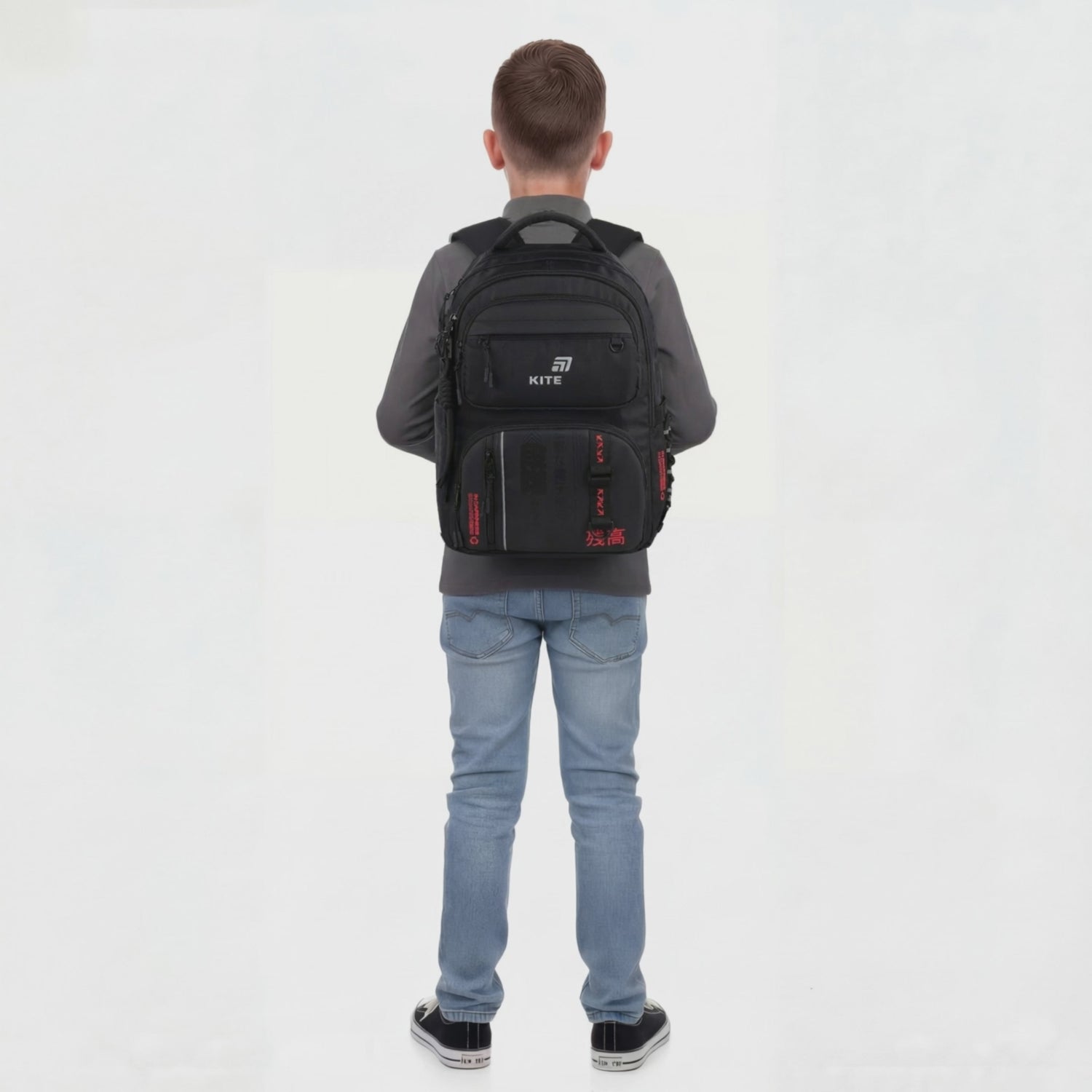 Rucsac școlar Kite Dankai negru cu mai multe compartimente pentru băieți, cu breloc